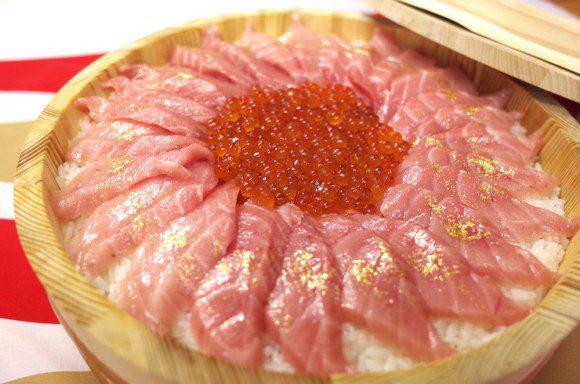 sushi cake japonais à 10000 yen