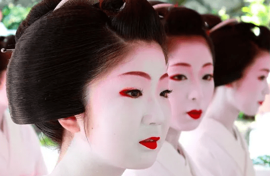 maquillage traditionnel japonais